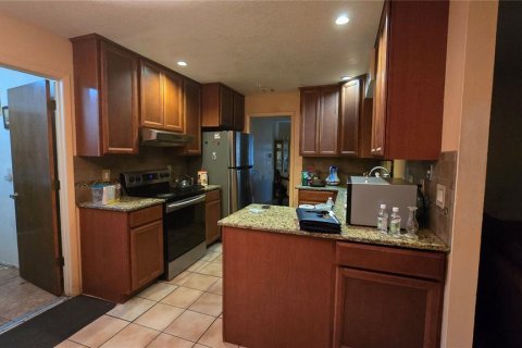 Casa en venta en Orlando, Florida, 4 dormitorios, 160.26 m2 № 1906404 - foto 16