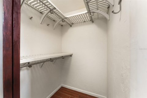 Купить виллу или дом в Гейнсвилл, Флорида 12 комнат, 264.77м2, № 2411462 - фото 13