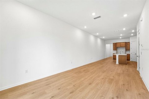 Touwnhouse à vendre à Jacksonville, Floride: 3 chambres, 143.91 m2 № 2418793 - photo 8