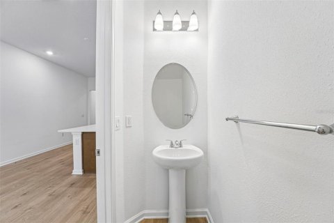 Touwnhouse à vendre à Jacksonville, Floride: 3 chambres, 143.91 m2 № 2418793 - photo 15