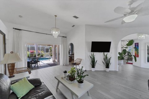 Villa ou maison à vendre à Rotonda, Floride: 4 chambres, 220.09 m2 № 1734483 - photo 7