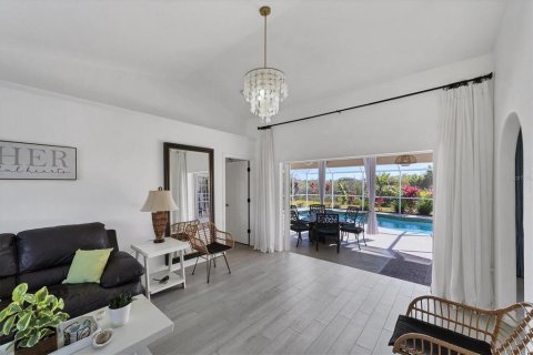 Villa ou maison à vendre à Rotonda, Floride: 4 chambres, 220.09 m2 № 1734483 - photo 8