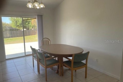 Villa ou maison à louer à Ocala, Floride: 4 chambres, 194.72 m2 № 2111711 - photo 8