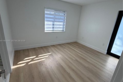 Villa ou maison à vendre à Miami, Floride: 3 chambres, 104.05 m2 № 2024955 - photo 18