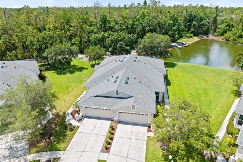 Casa en venta en Wesley Chapel, Florida, 3 dormitorios, 155.61 m2 № 2124344 - foto 10
