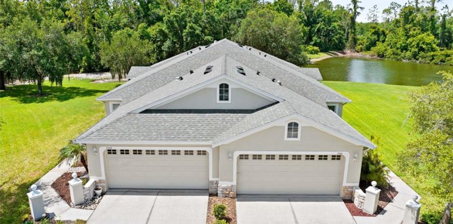 Casa en Wesley Chapel, Florida 3 dormitorios, 155.61 m2 № 2124344
