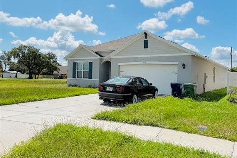 House in Winter Haven, Florida 4 bedrooms, 173.45 sq.m. № 1885750 - photo 2