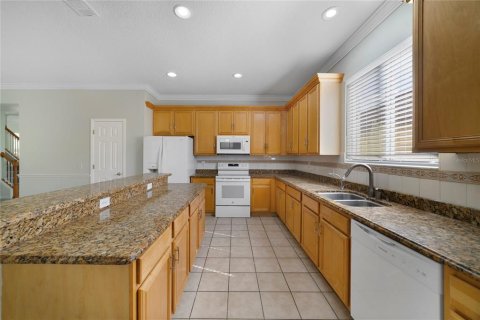 Casa en venta en Kissimmee, Florida, 5 dormitorios, 318.1 m2 № 1678046 - foto 9
