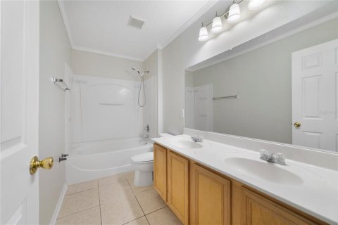 Casa en venta en Kissimmee, Florida, 5 dormitorios, 318.1 m2 № 1678046 - foto 20