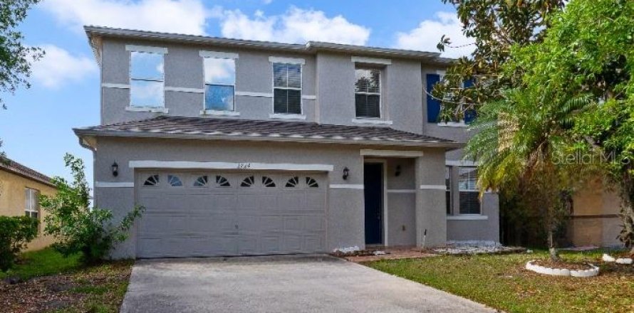 Casa en Kissimmee, Florida 5 dormitorios, 318.1 m2 № 1678046