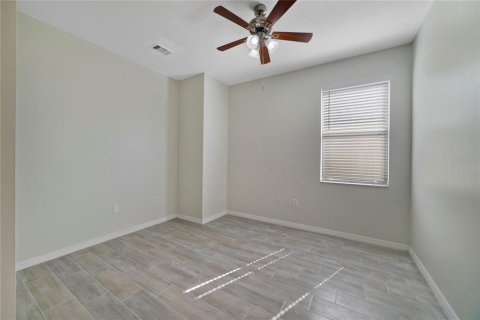 Casa en venta en Kissimmee, Florida, 5 dormitorios, 318.1 m2 № 1678046 - foto 19