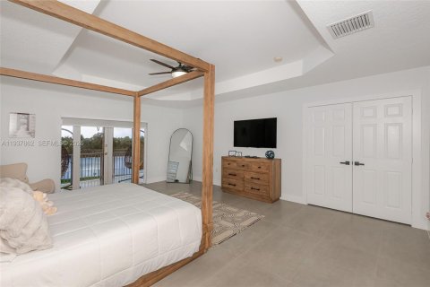Casa en venta en Miramar, Florida, 6 dormitorios, 332.03 m2 № 1995622 - foto 19