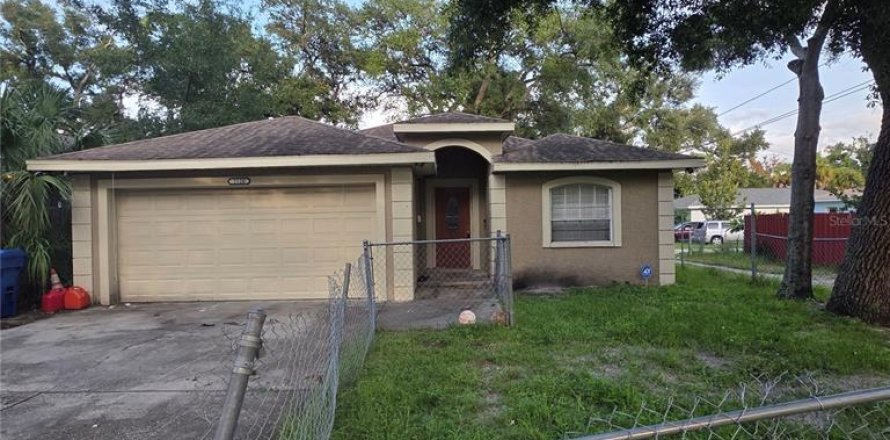 Villa ou maison à Saint Petersburg, Floride 3 chambres, 137.22 m2 № 2402792