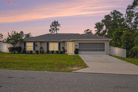 Villa ou maison à Ocala, Floride 3 chambres, 149.39 m2 № 2148128