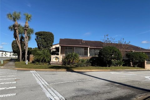 Touwnhouse à vendre à Kissimmee, Floride: 2 chambres, 94.02 m2 № 2128477 - photo 26