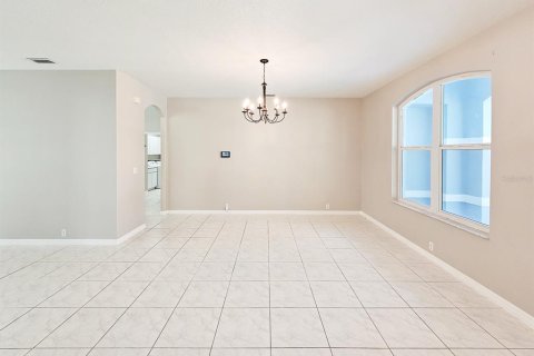 House in Palm Coast, Florida 3 bedrooms, 236.34 sq.m. № 1509692 - photo 7