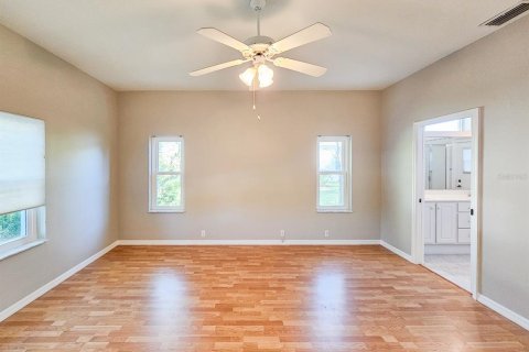 House in Palm Coast, Florida 3 bedrooms, 236.34 sq.m. № 1509692 - photo 3