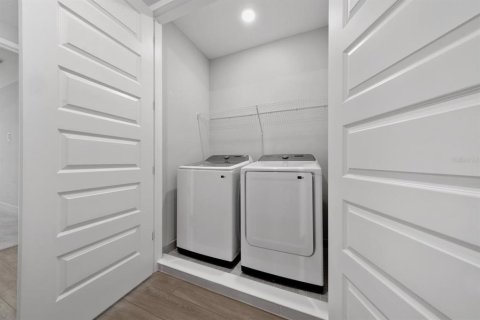 Townhouse in Kissimmee, Florida 3 bedrooms, 155.15 sq.m. № 2224304 - photo 18