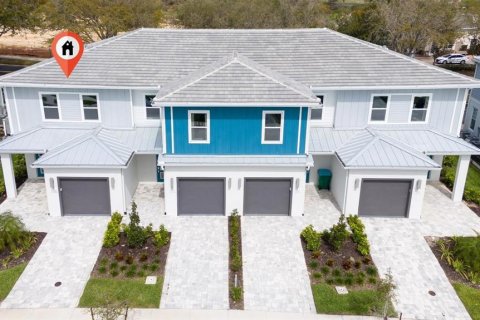 Townhouse in Kissimmee, Florida 3 bedrooms, 155.15 sq.m. № 2224304 - photo 2