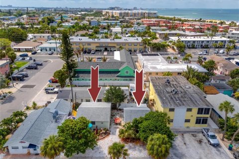 Casa en venta en Saint Pete Beach, Florida, 2 dormitorios, 97.55 m2 № 2135592 - foto 3