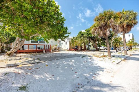 Casa en Saint Pete Beach, Florida 2 dormitorios, 97.55 m2 № 2135592