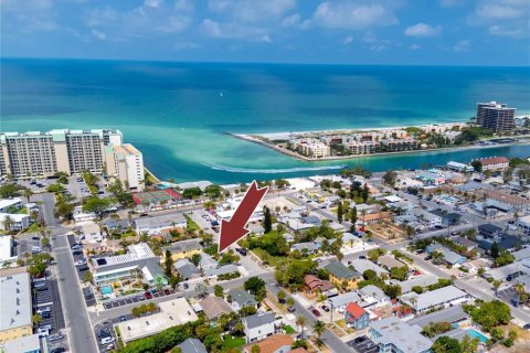 Casa en venta en Saint Pete Beach, Florida, 2 dormitorios, 97.55 m2 № 2135592 - foto 4