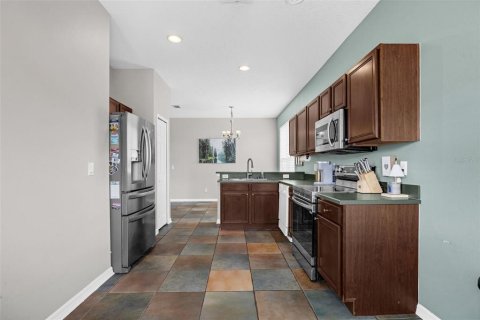 House in Orlando, Florida 3 bedrooms, 143.81 sq.m. № 1885020 - photo 14