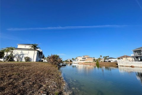 Land in Hernando Beach, Florida № 288461 - photo 7
