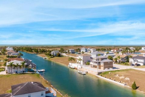 Land in Hernando Beach, Florida № 288461 - photo 2