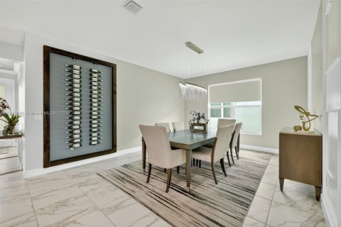 Casa en alquiler en Port St. Lucie, Florida, 3 dormitorios, 197.6 m2 № 1920595 - foto 4