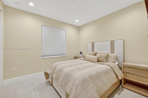 Casa en alquiler en Port St. Lucie, Florida, 3 dormitorios, 197.6 m2 № 1920595 - foto 19