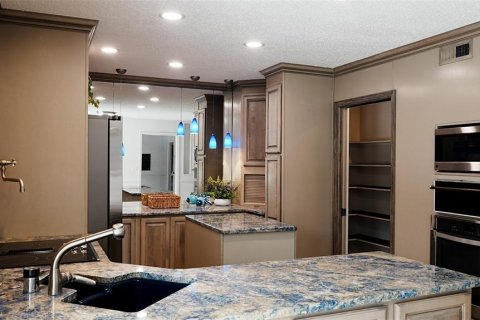 Villa ou maison à vendre à Clearwater, Floride: 5 chambres, 246.56 m2 № 1815913 - photo 12