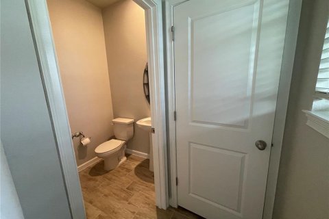 Townhouse in VOLANTI in Lutz, Florida 3 bedrooms, 207.17 sq.m. № 2147922 - photo 8