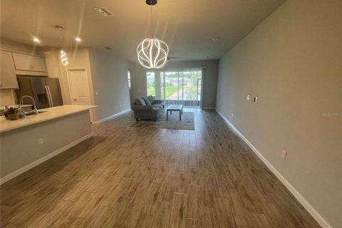 Townhouse in VOLANTI in Lutz, Florida 3 bedrooms, 207.17 sq.m. № 2147922 - photo 6