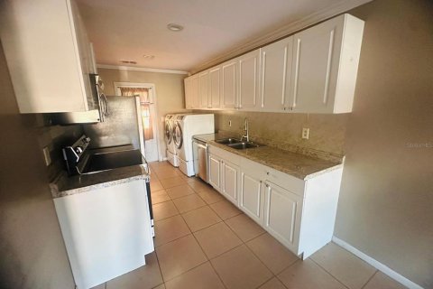 Condominio en alquiler en Winter Haven, Florida, 2 dormitorios, 99.68 m2 № 2099361 - foto 6