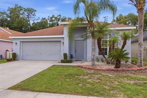 House in Zephyrhills, Florida 4 bedrooms, 194.35 sq.m. № 2208841
