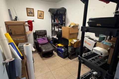 Immobilier commercial à vendre à Miami, Floride № 2025680 - photo 13