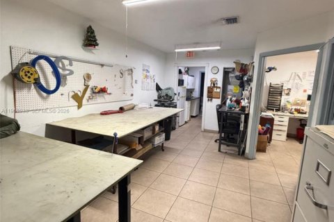 Immobilier commercial à vendre à Miami, Floride № 2025680 - photo 8