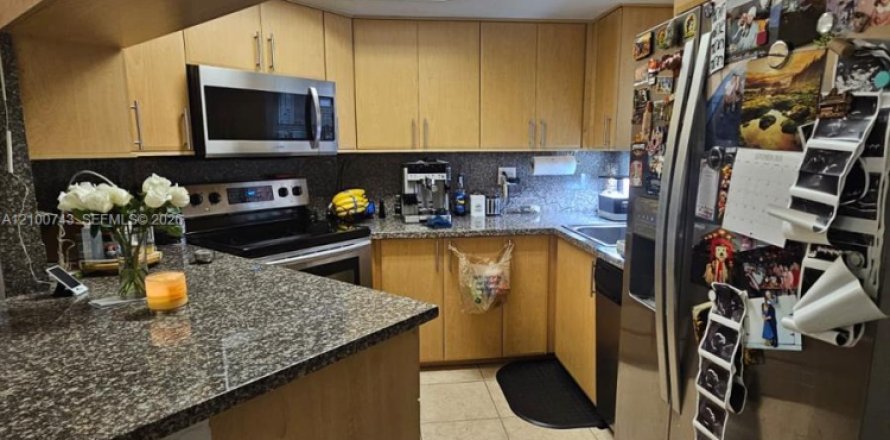 Condo à Doral, Floride, 1 chambre  № 2401569