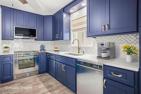 Casa en venta en Madeira Beach, Florida, 3 dormitorios, 169.64 m2 № 1769307 - foto 10