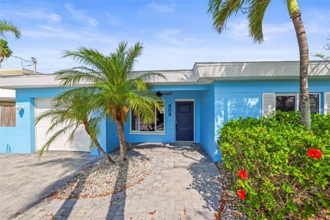 Casa en venta en Madeira Beach, Florida, 3 dormitorios, 169.64 m2 № 1769307 - foto 4