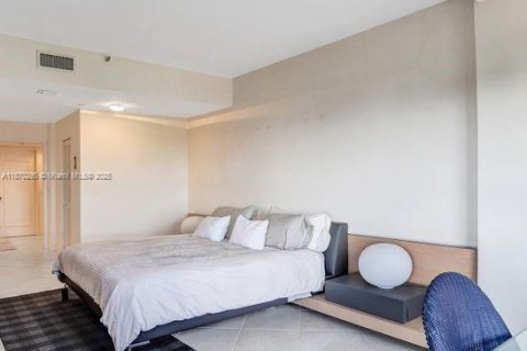 Condominio en venta en Key Biscayne, Florida, 3 dormitorios, 185.9 m2 № 2012694 - foto 11