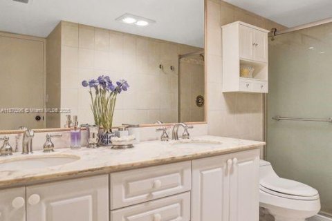 Condominio en venta en Key Biscayne, Florida, 3 dormitorios, 185.9 m2 № 2012694 - foto 17