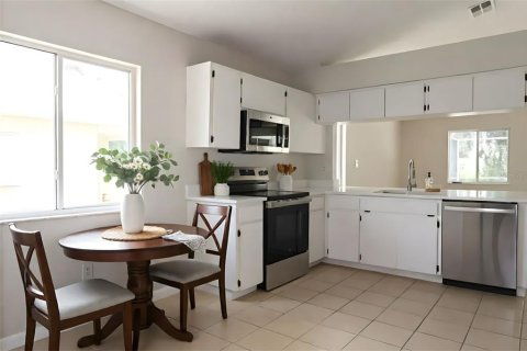 Casa en venta en Wesley Chapel, Florida, 3 dormitorios, 154.78 m2 № 1914572 - foto 4