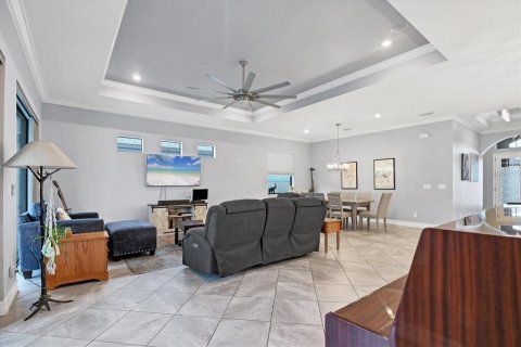 Casa en venta en Sarasota, Florida, 4 dormitorios, 219.9 m2 № 1771345 - foto 14