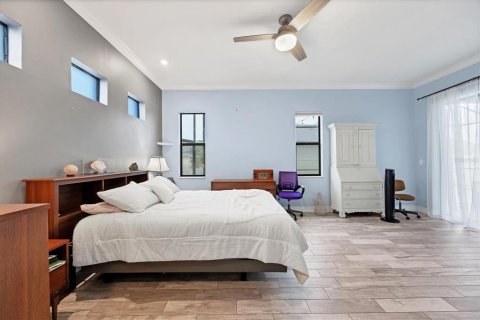Casa en venta en Sarasota, Florida, 4 dormitorios, 219.9 m2 № 1771345 - foto 26