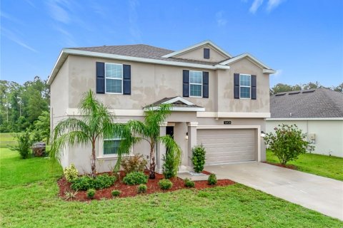 House in Clermont, Florida 4 bedrooms, 240.06 sq.m. № 1808905 - photo 2