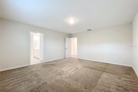 House in Clermont, Florida 4 bedrooms, 240.06 sq.m. № 1808905 - photo 16
