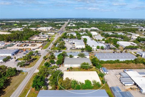 Commercial property in Bradenton, Florida № 2099818 - photo 28