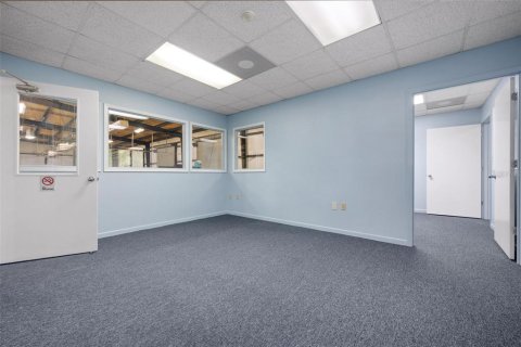 Commercial property in Bradenton, Florida № 2099818 - photo 19